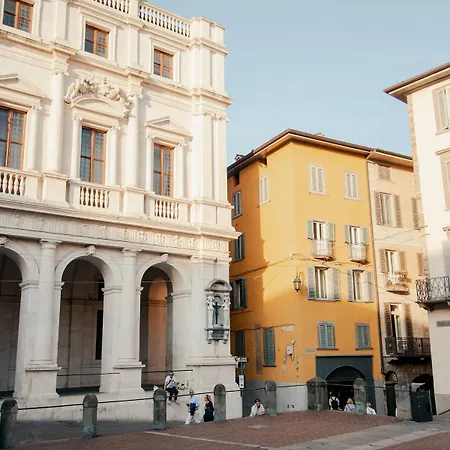 Storico Su 2 Livelli Апартаменти *